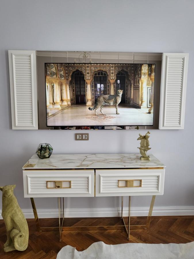 Fancy Flats Apartment Sibiu Bagian luar foto