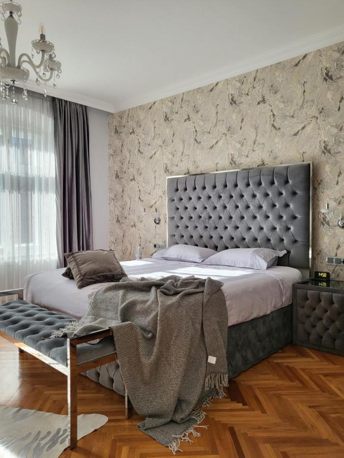 Fancy Flats Apartment Sibiu Bagian luar foto
